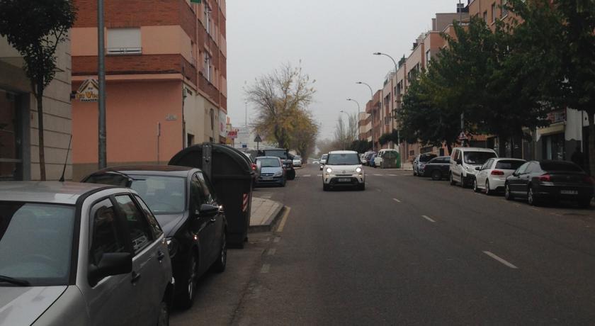 Hostal El Poligono Zamora Luaran gambar