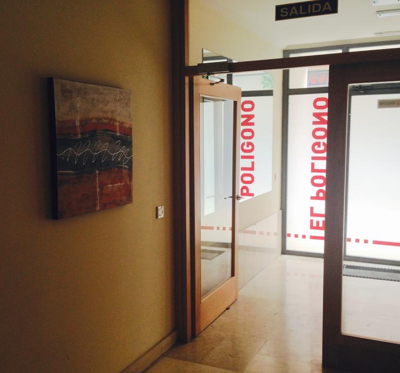 Hostal El Poligono Zamora Luaran gambar