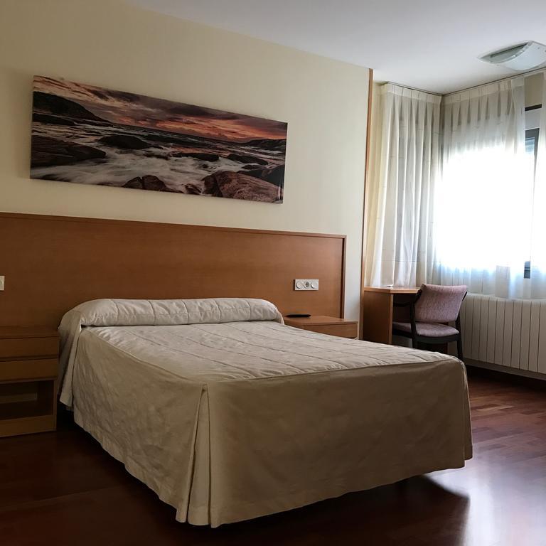 Hostal El Poligono Zamora Luaran gambar